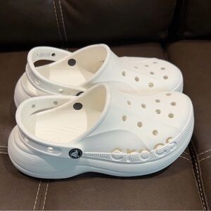 Crocs Women size 6 Classic Clogs - White